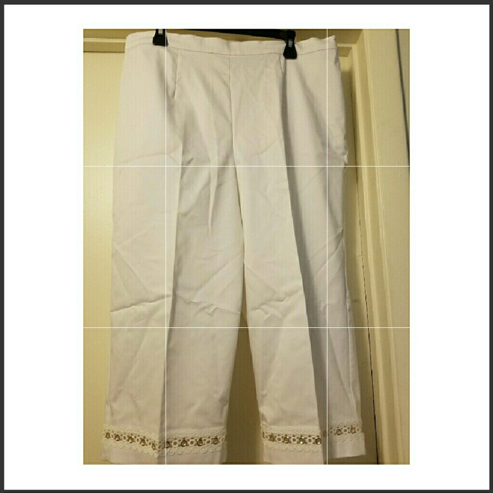 🔖NWT Alfred Dunner Capri Pants